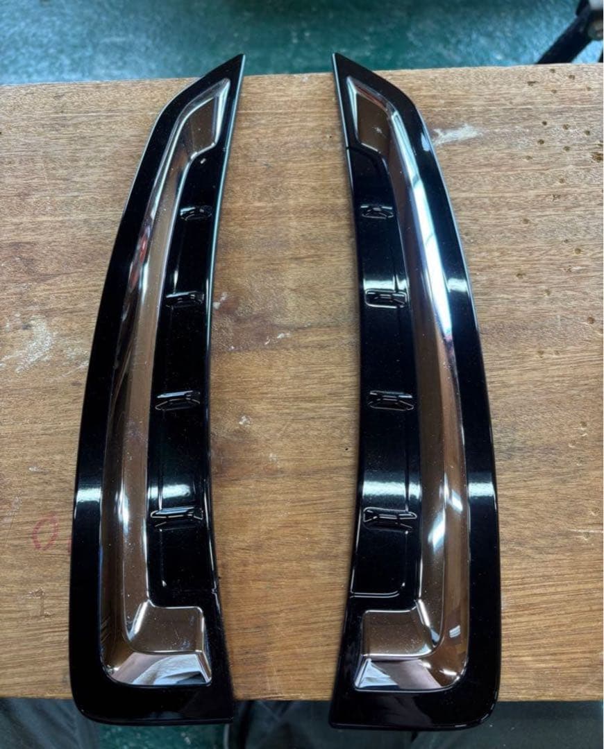 （正規品）220系クラウン フェンダーガーニッシュ モデリスタ 中古 美品