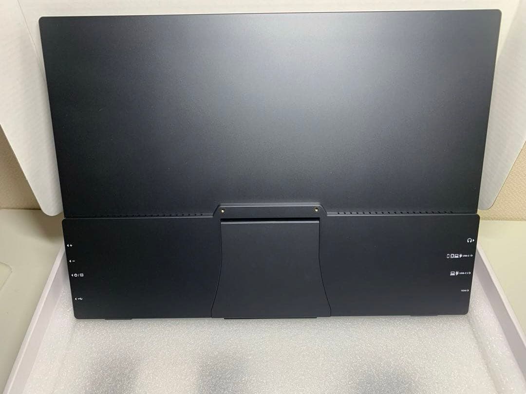 zuma　ポータブルモニター 15.6インチ（2560×1680）