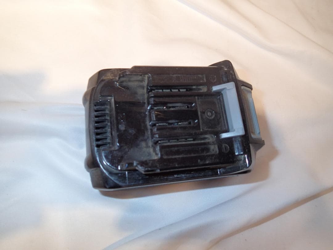 hf250324-005B4 Makita 充電式クリーナー CL001G 訳有