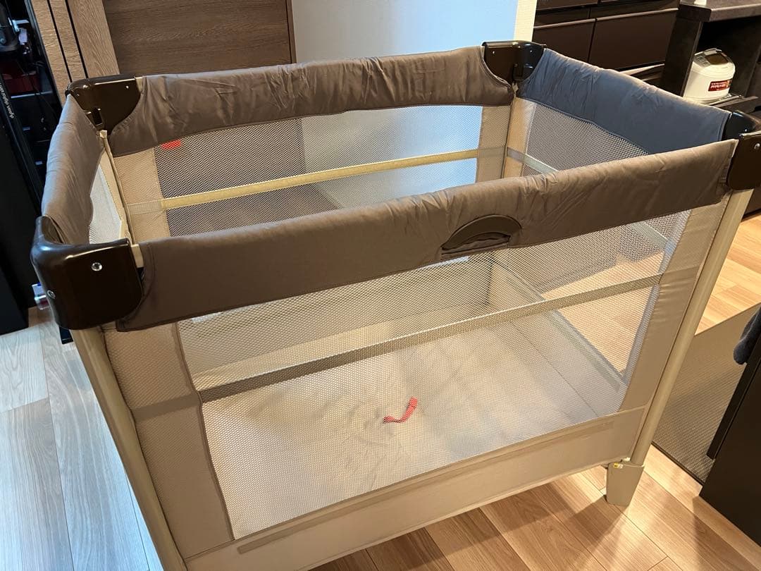 美品　Aprica アップリカ ココネルエアー ベビーベッド