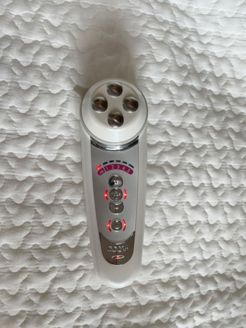 大幅値下げしました！即日発送！セルキュアスペシャル24　ベレガ　美顔器