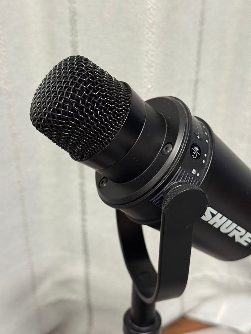 【スタンド付き】SHURE MV7 ポッドキャストマイク