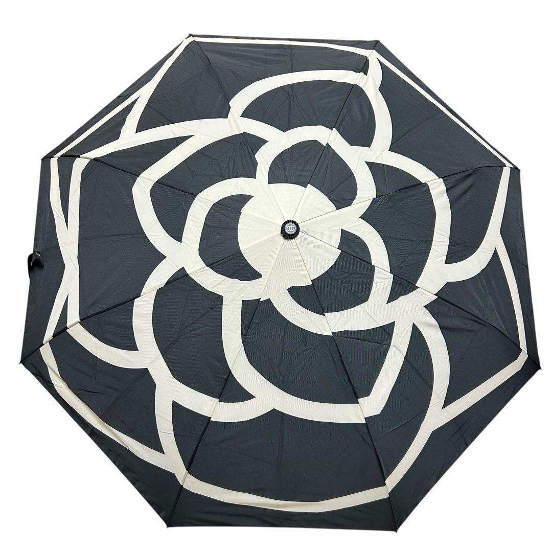 CHANEL 折り畳み傘　ケース付き　カメリア　ブラック　チェーン