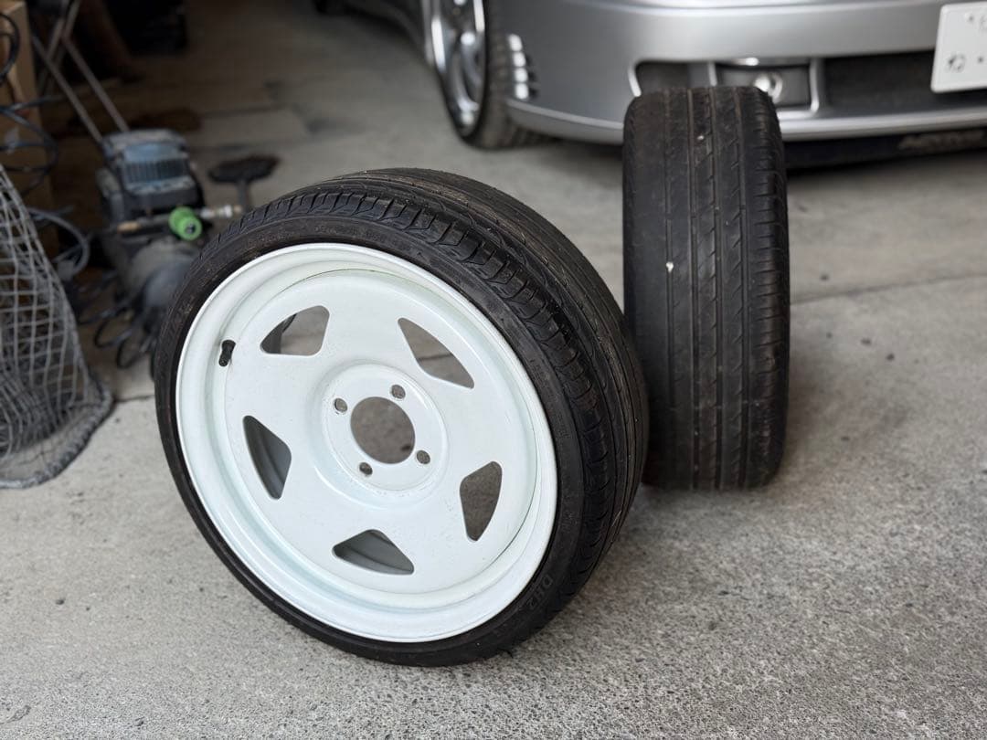 esb tc01 15インチ 6j＋30 2本