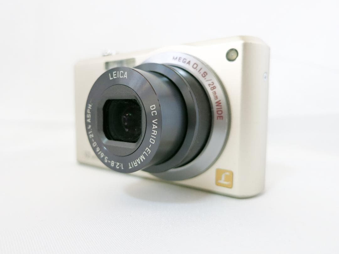 デジタルカメラ／Panasonic LUMIX DMC-FX100 ゴールド