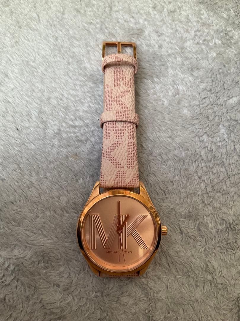 いちご大福 CASIO BABY-G 電波 ソーラー +マイケル・コース