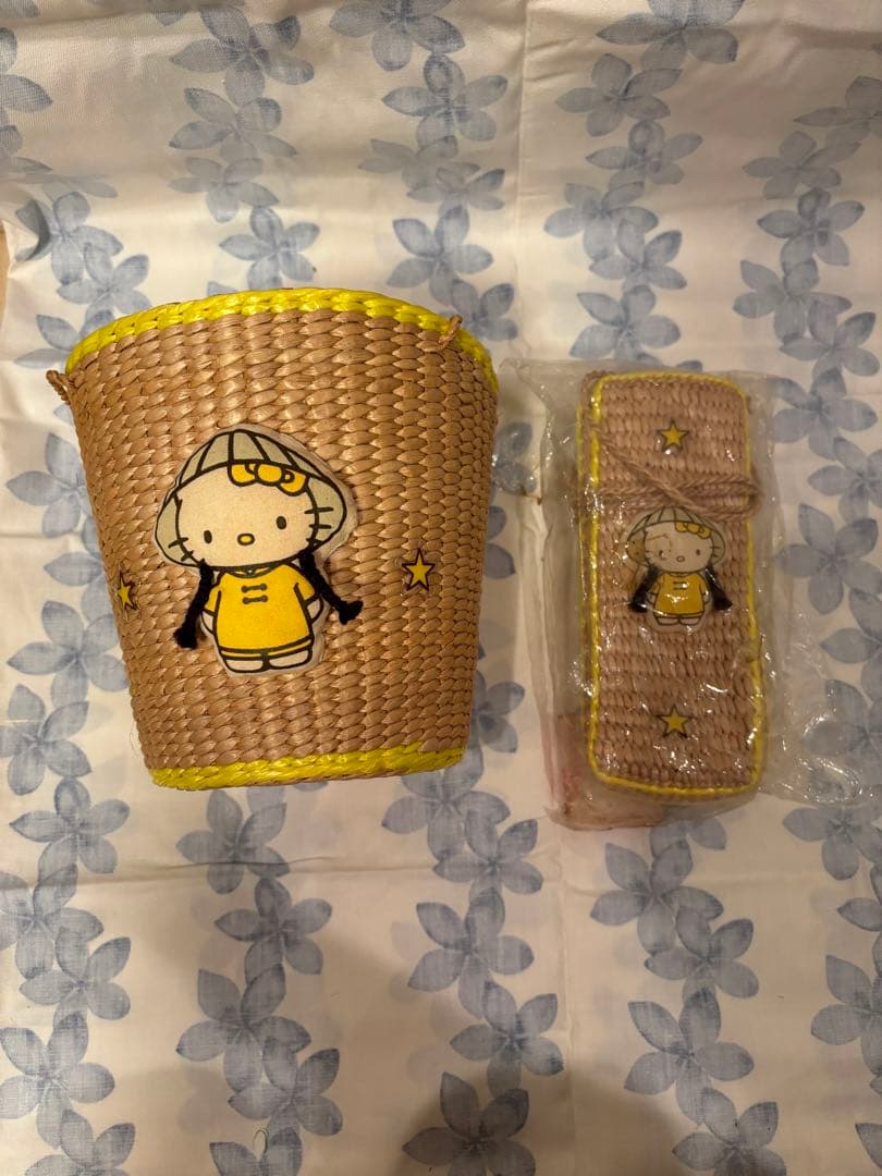 激レア　ハローキティー　ペンケース　バスケット