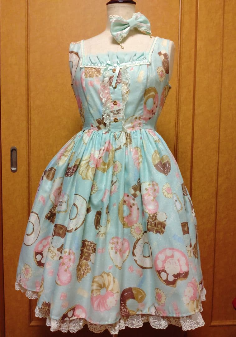 Baked Sweets Paradeジャンパースカート＆リボンバレッタ