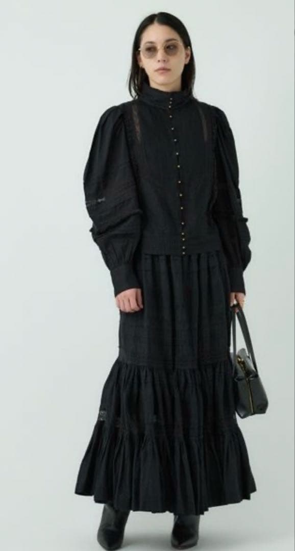 Chaos カオス　エッサウィラブラウス　ブラック