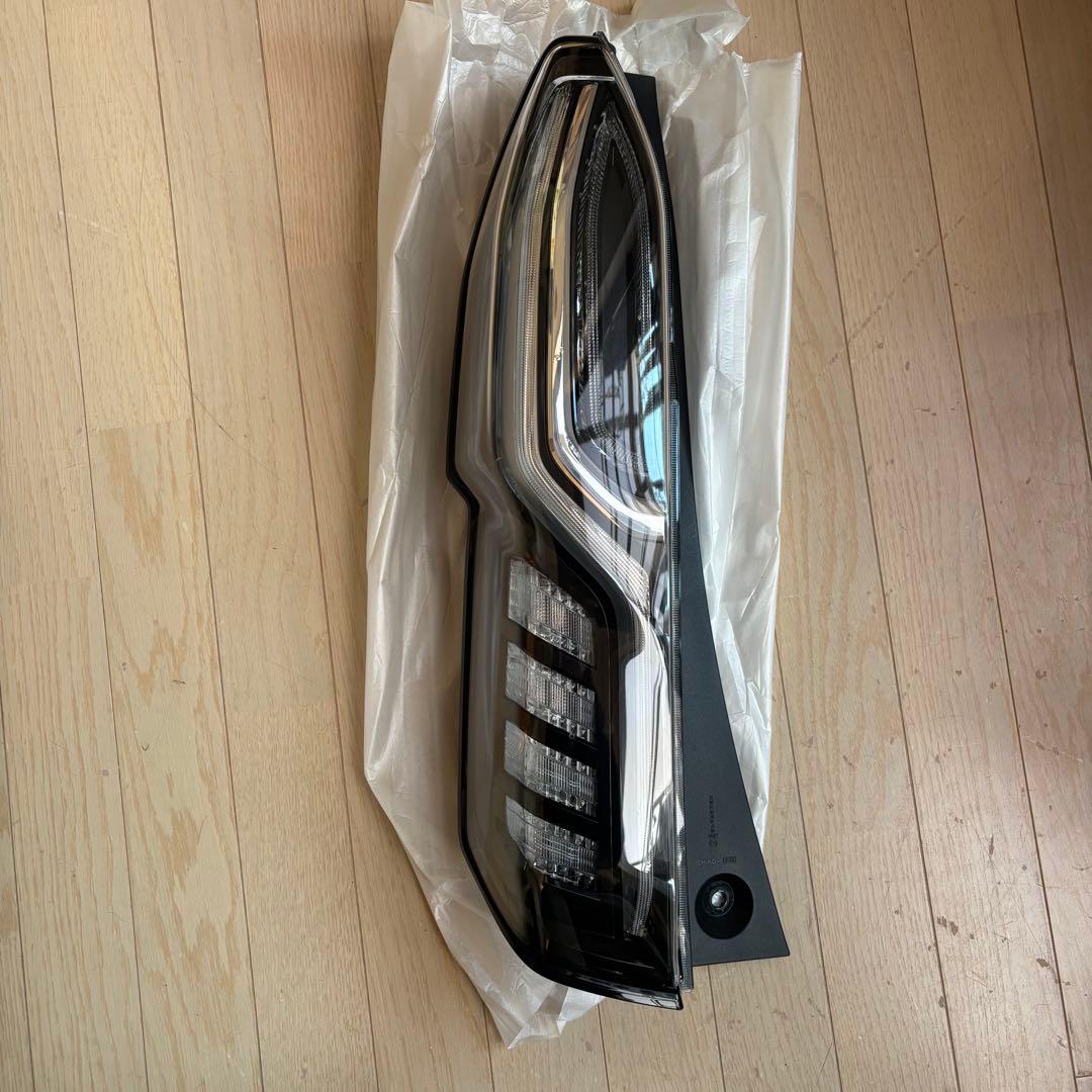 NBOXテールランプ　左　JF3