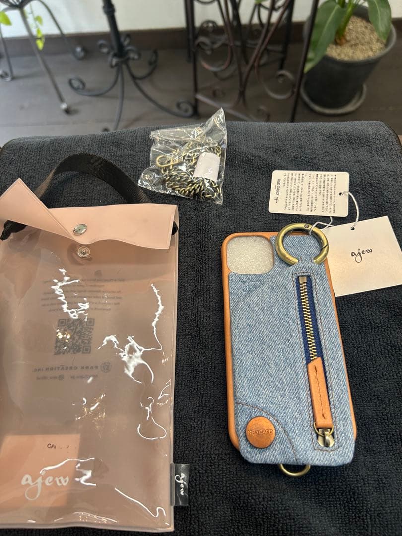 新品未使用ajew デニム iPhoneケース ストラップ付き