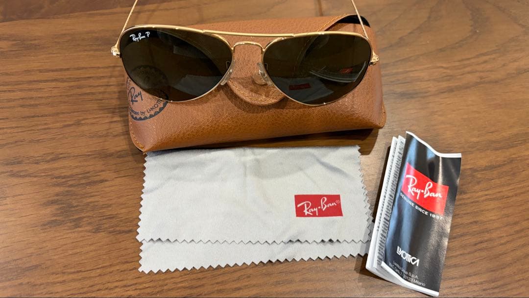 Ray-Ban アビエーター サングラス グリーンレンズ