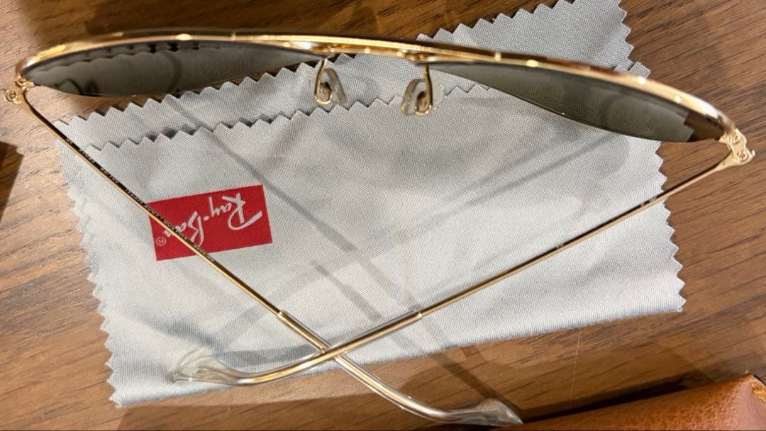 Ray-Ban アビエーター サングラス グリーンレンズ