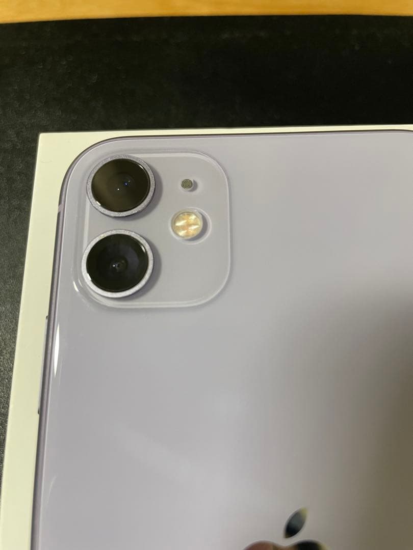 レラ‼️美品 iPhone 11 本体 パープル64GB SIMフリー