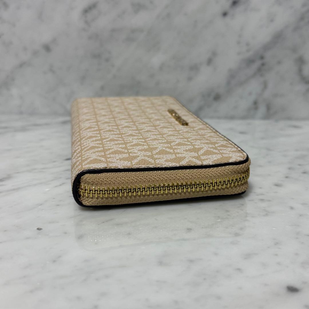 新品 未使用 MICHEAL KORS マイケルコース 長財布 ジップ ベージュ
