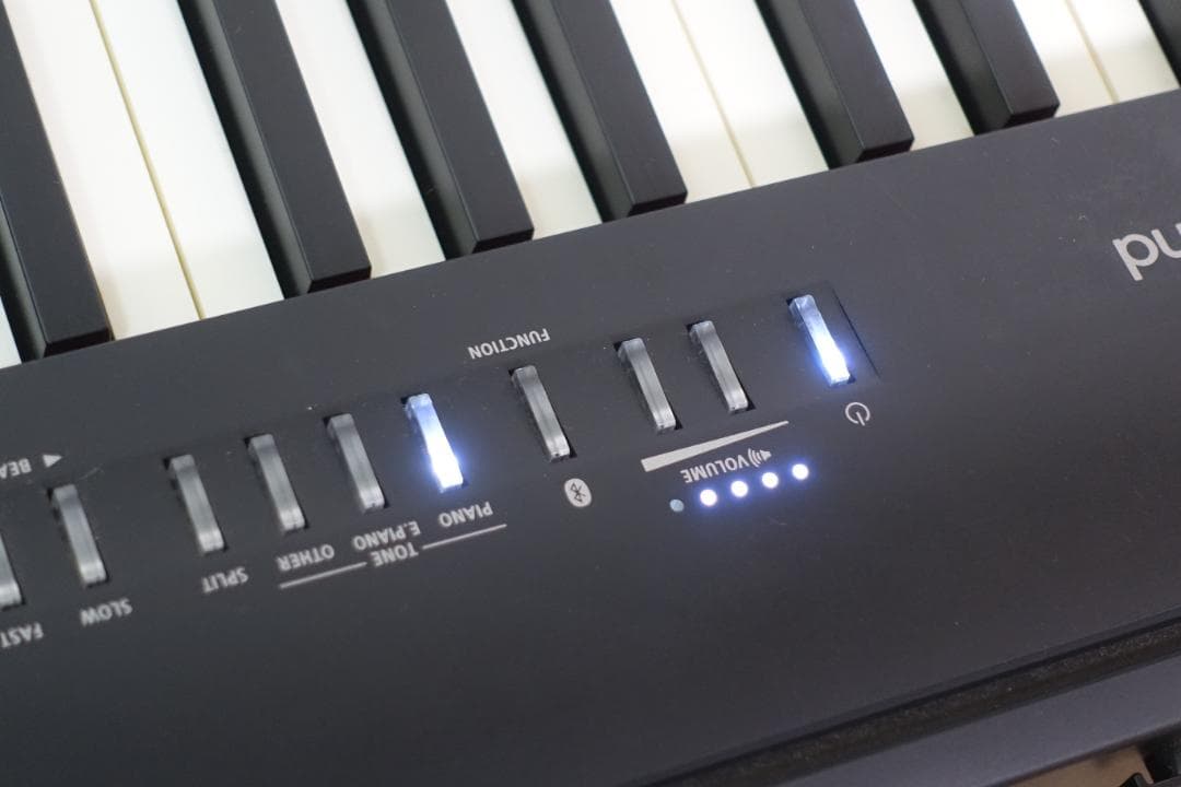 Roland FP-30　デジタルピアノ 88鍵 　ケース付属