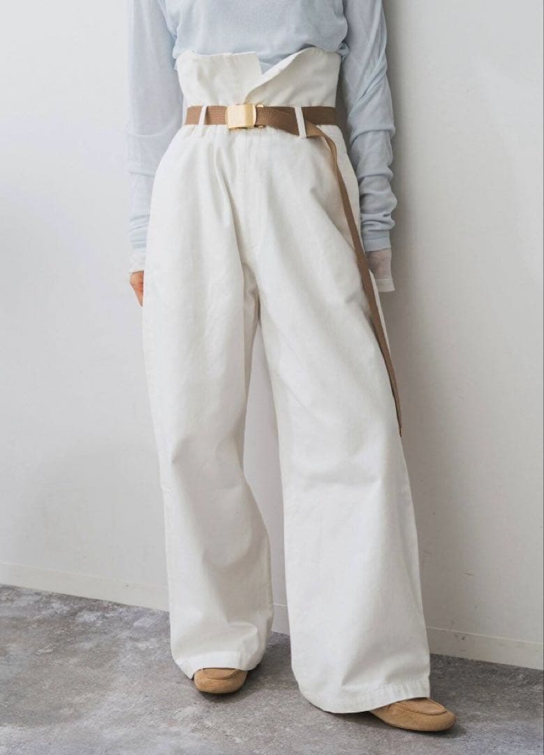 新品タグ付きSpick & Span ホワイト36ハイウェスト　ワイドパンツ