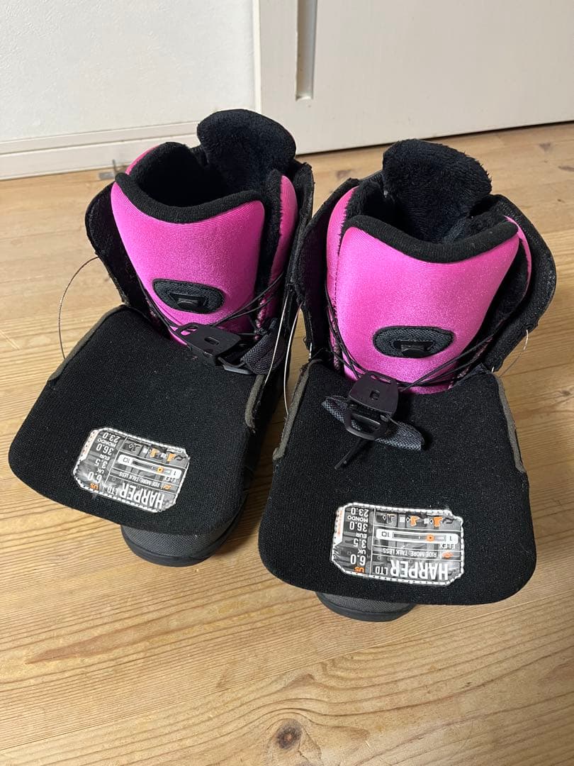 RIDE 女性用スノーボードブーツ グレー/ピンク