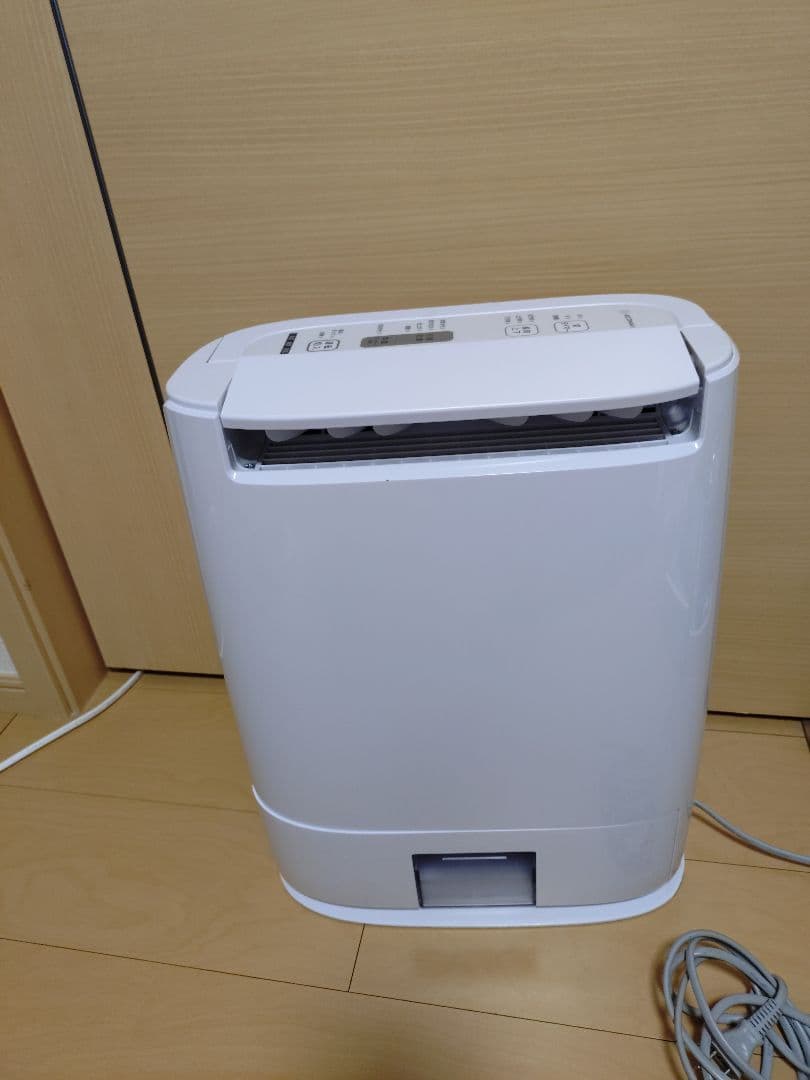 Panasonic　除湿機　F-YZT60