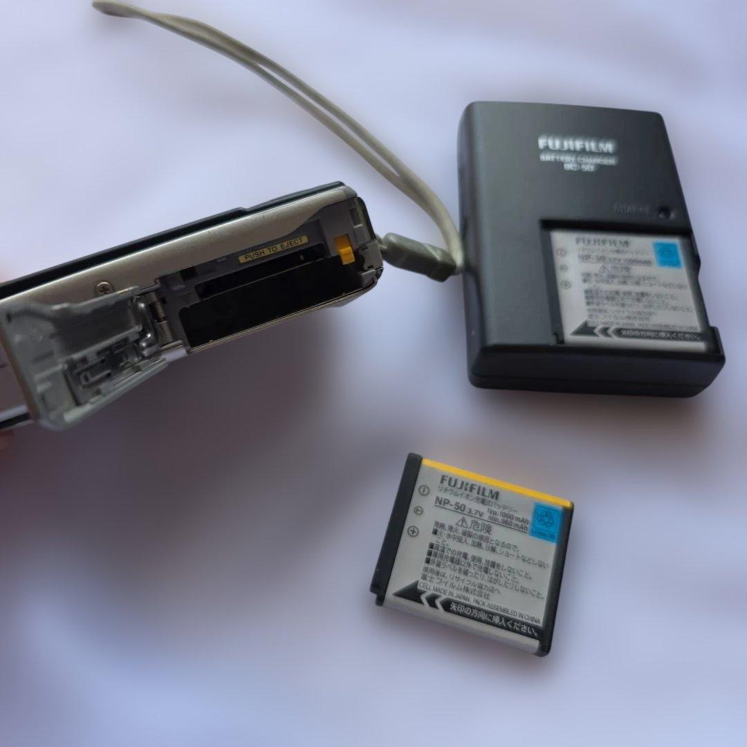 Fujifilm FinePix コンパクトデジタルカメラ 動作確認済