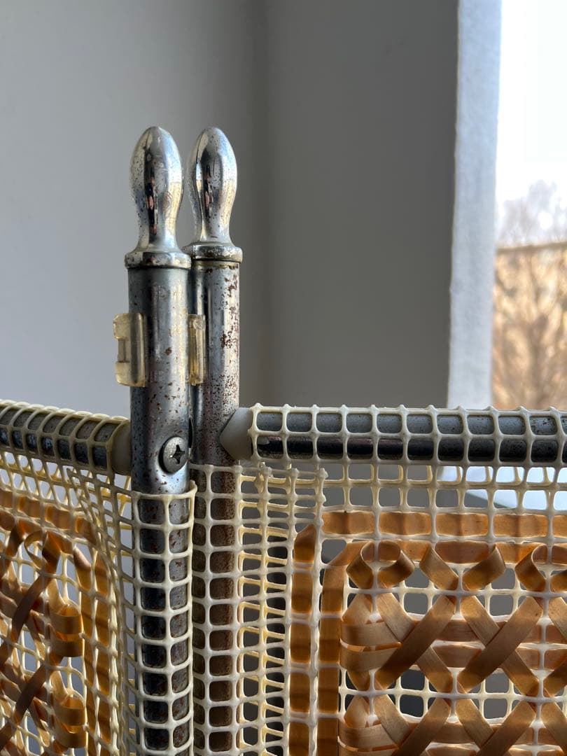 レトロモダン　4つ折りパーテーション 赤ベージュミッドセンチュリー