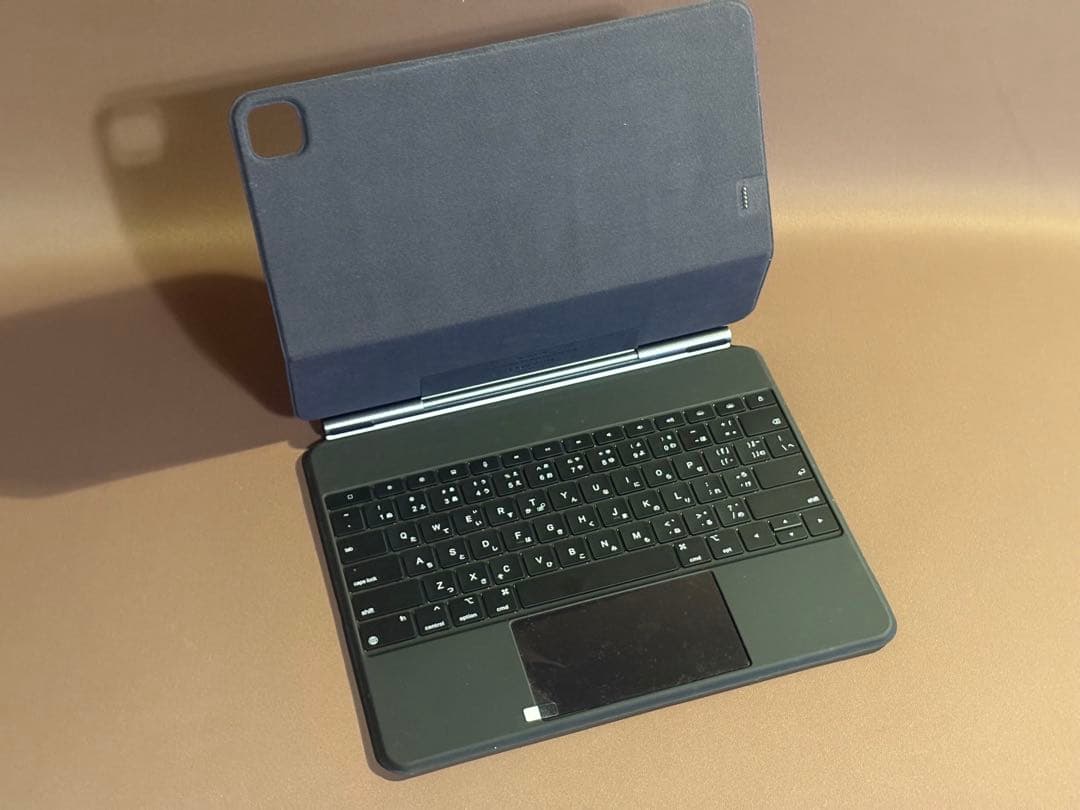 Doqo iPad Air13”&Pro12.9”用Magicキーボード