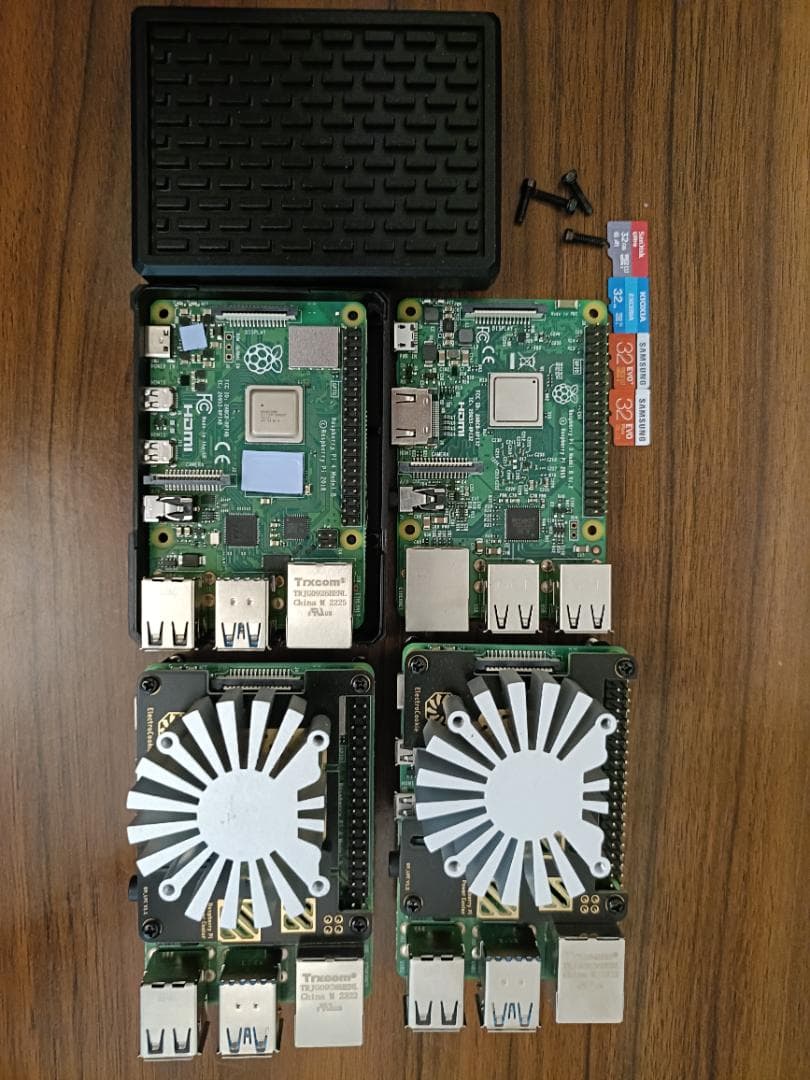 Raspberry Pi 4&3、ヒートシンクとSDカード付きセット