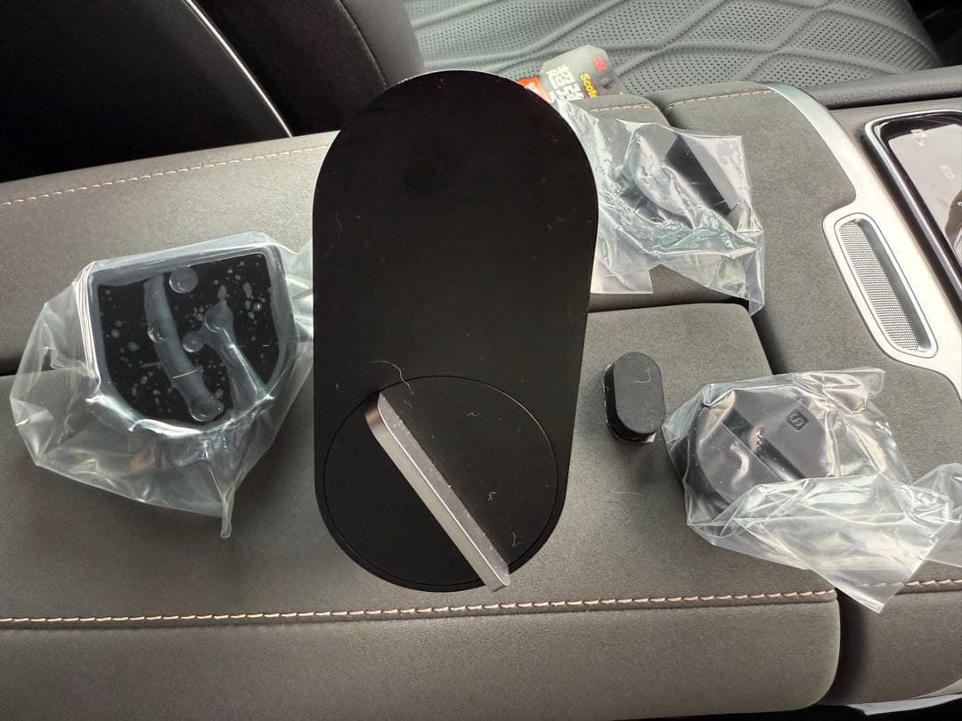 Qrio Lock１個・Qrio Key ２個・Qrio Card１枚セット