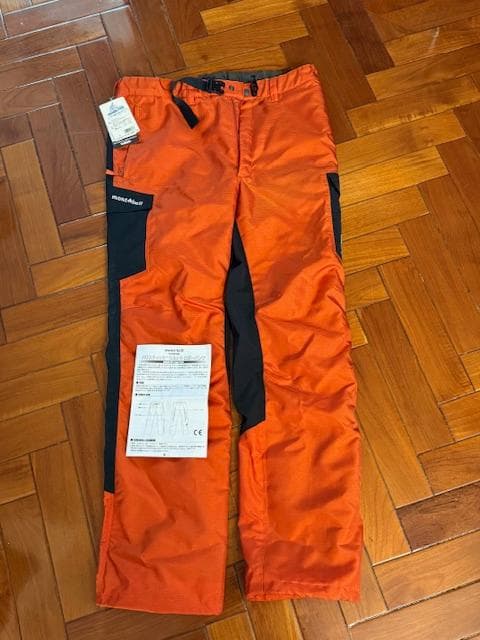 新品未使用 mont-bellチェーンソー防護パンツ