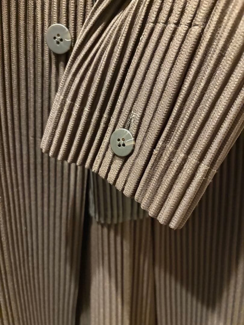 ★nezi★イッセイミヤケオムプリッセ　プリーツコート