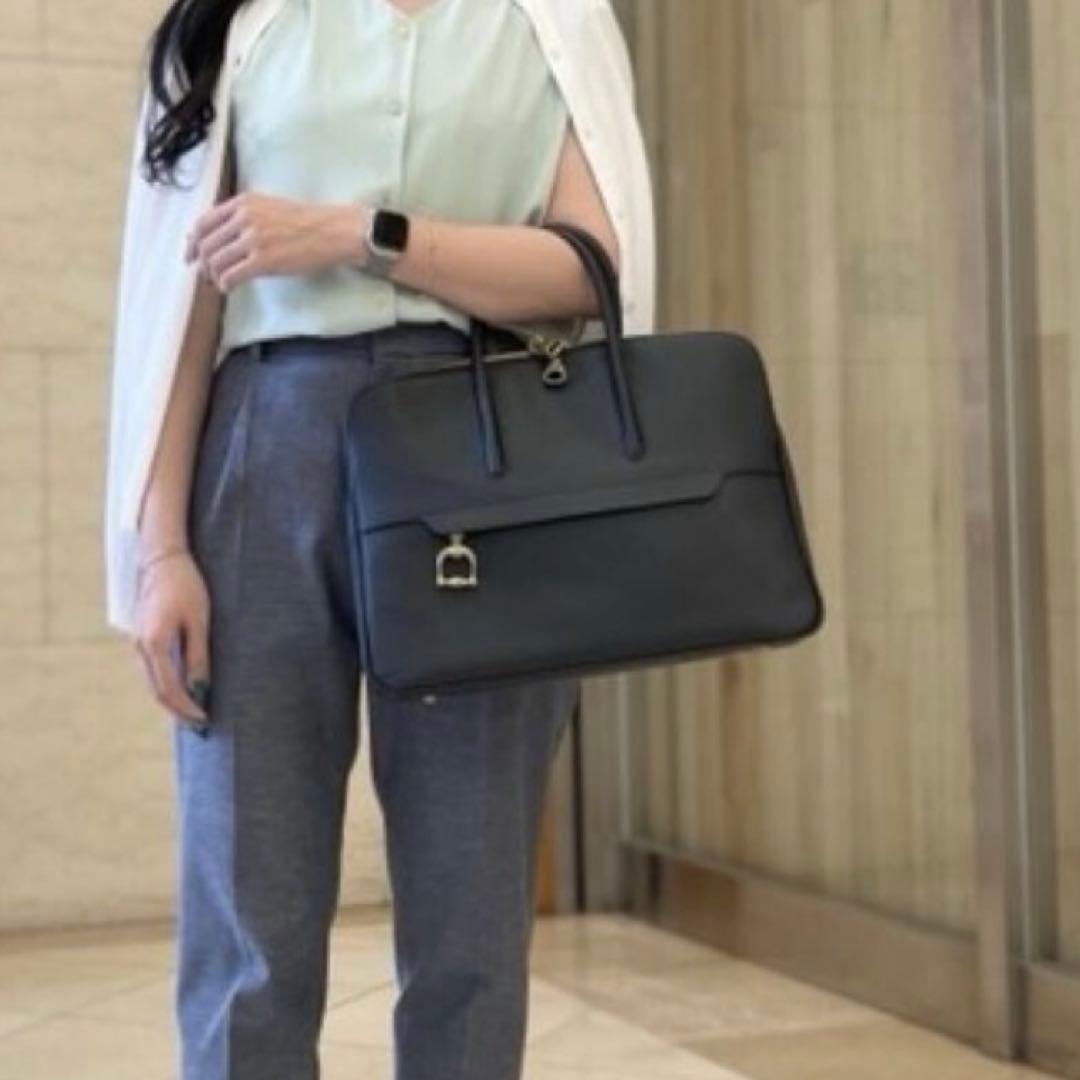 ユナイテッドアローズ別注トフ＆ロードストーン　ビジネスバッグ　中古　ネイビー