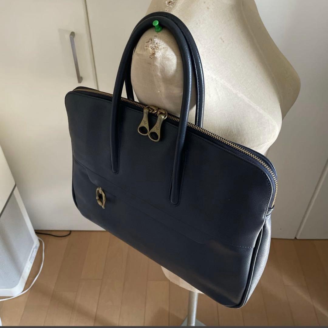 ユナイテッドアローズ別注トフ＆ロードストーン　ビジネスバッグ　中古　ネイビー