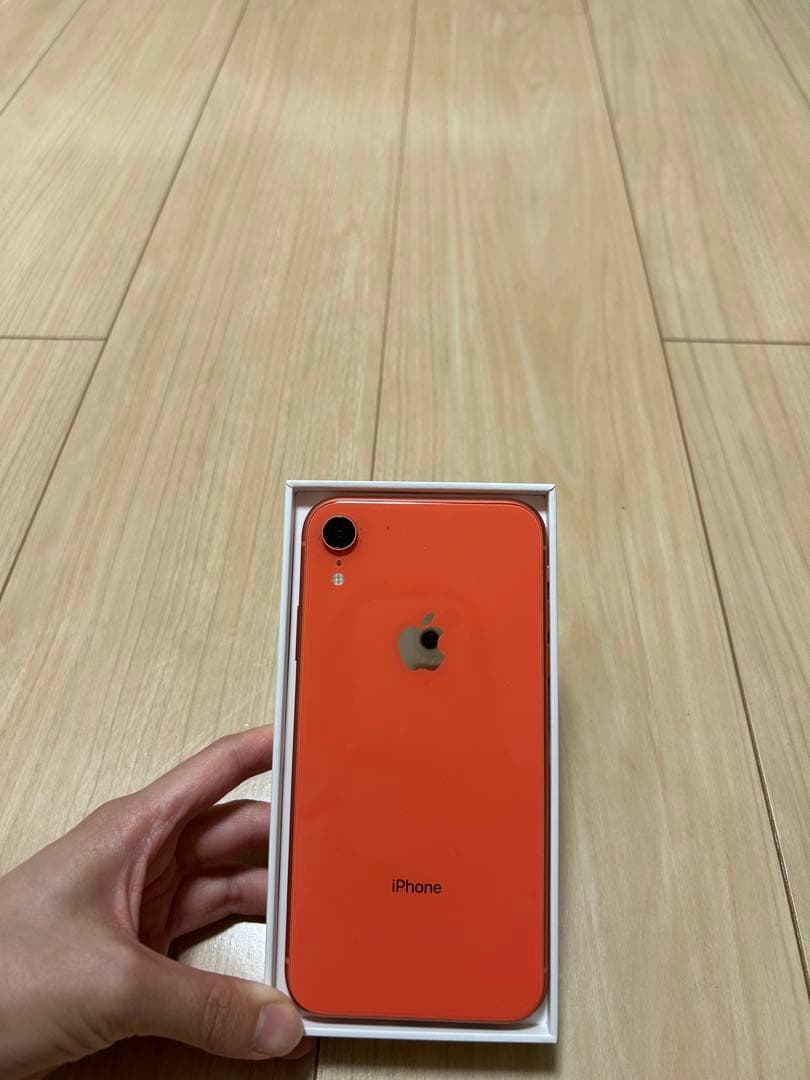 Apple iPhone XRオレンジ 本体