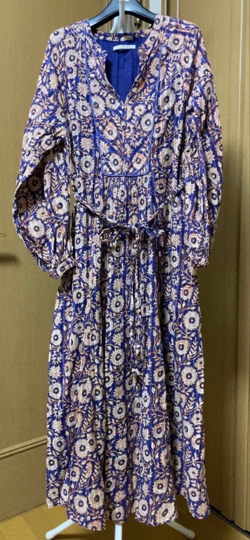 ne Quittez pas 花柄ロングワンピース 長袖 Vネック　Sサイズ