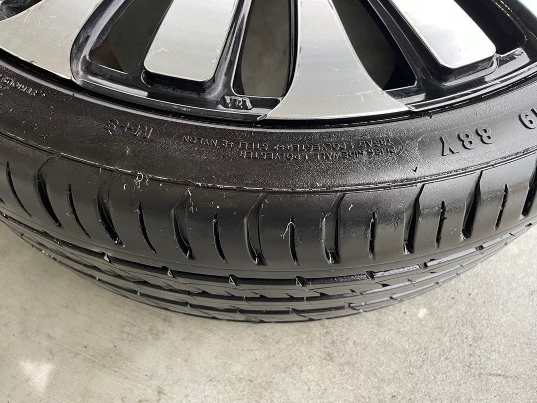 タイヤ溝あり！　D.A.D ギャルソン　ヴェルーガ　19インチ