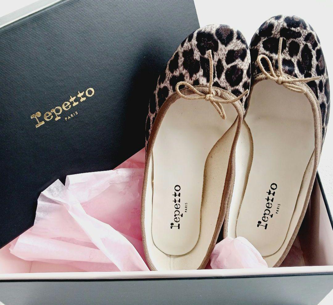 美品♬箱付き♬　レペット　レオパード柄パンプス　フラットシューズ　35　ヒョウ柄