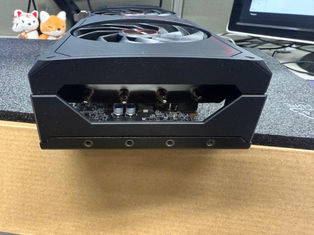 グラフィックボード・グラボ・ビデオカード AMD RX 7800XT