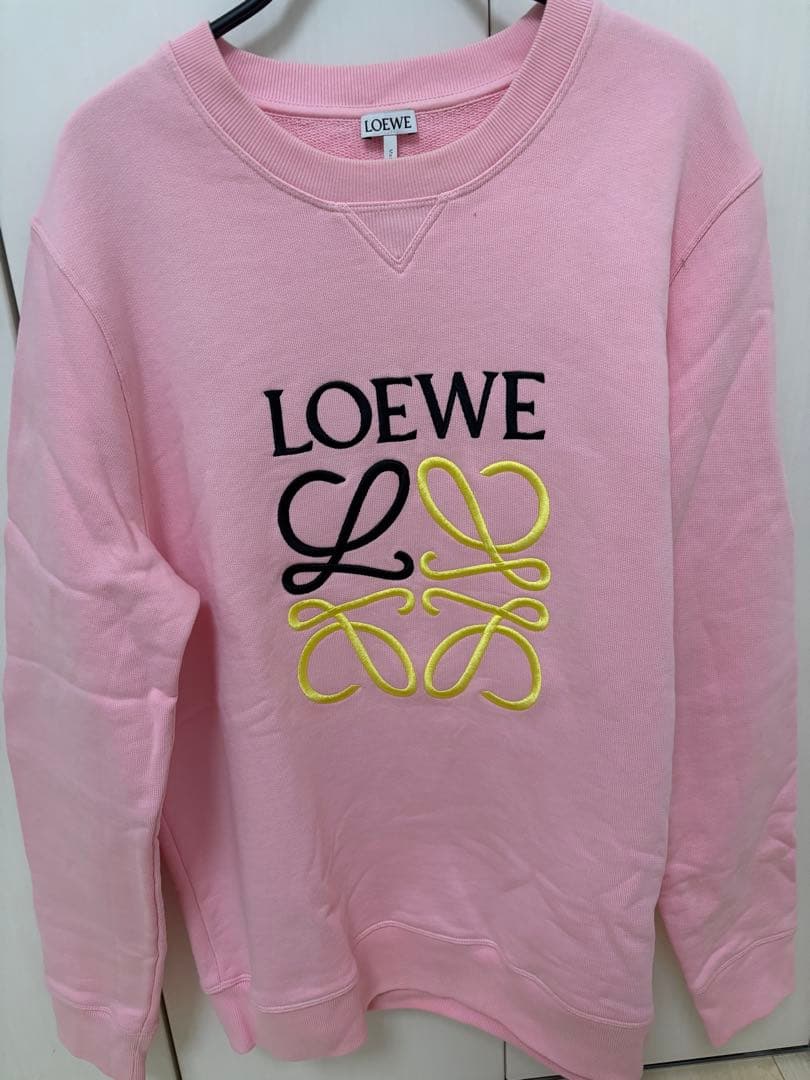 LOEWE ピンク ロゴ スウェット