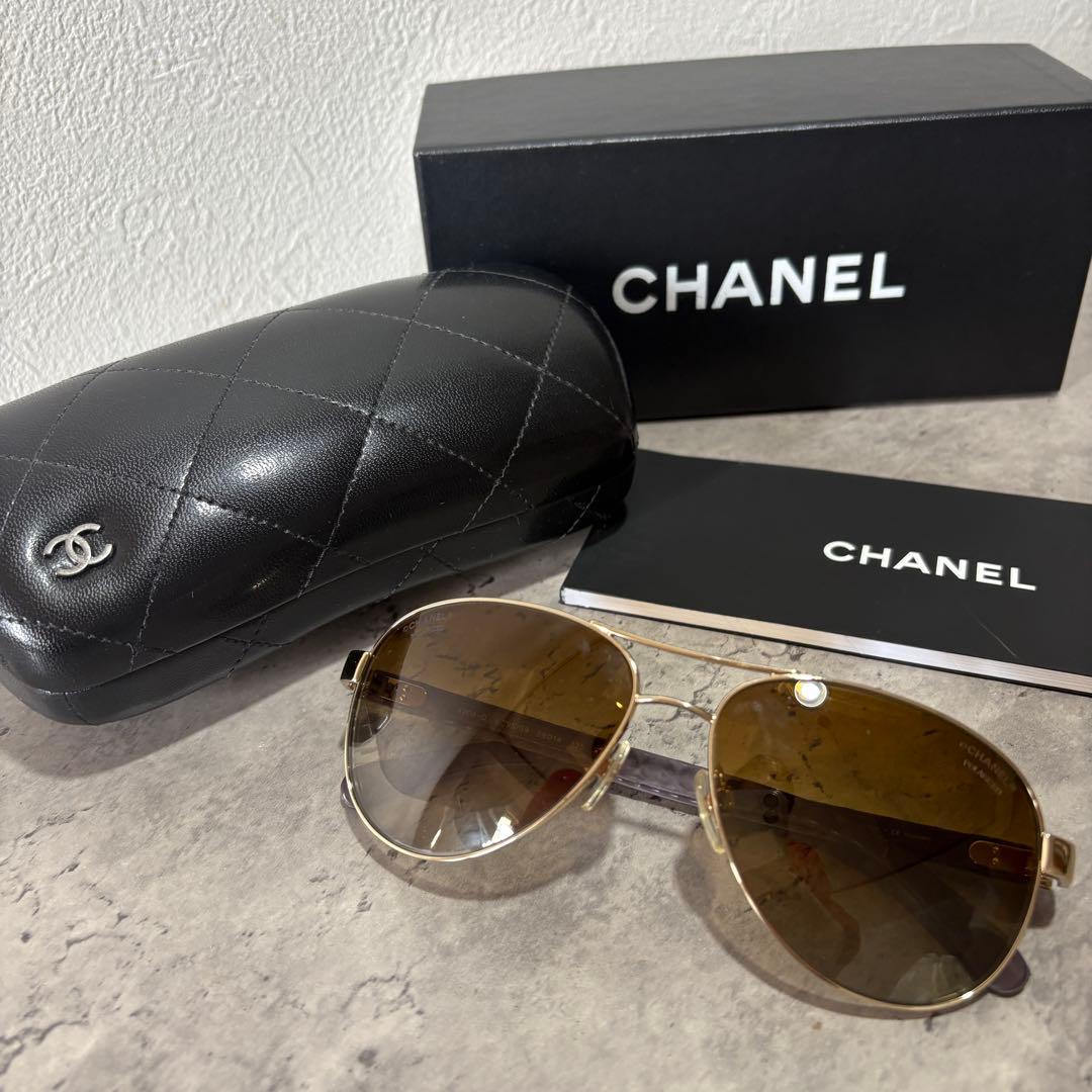 CHANEL ゴールドフレーム サングラス 試着のみ 箱付き