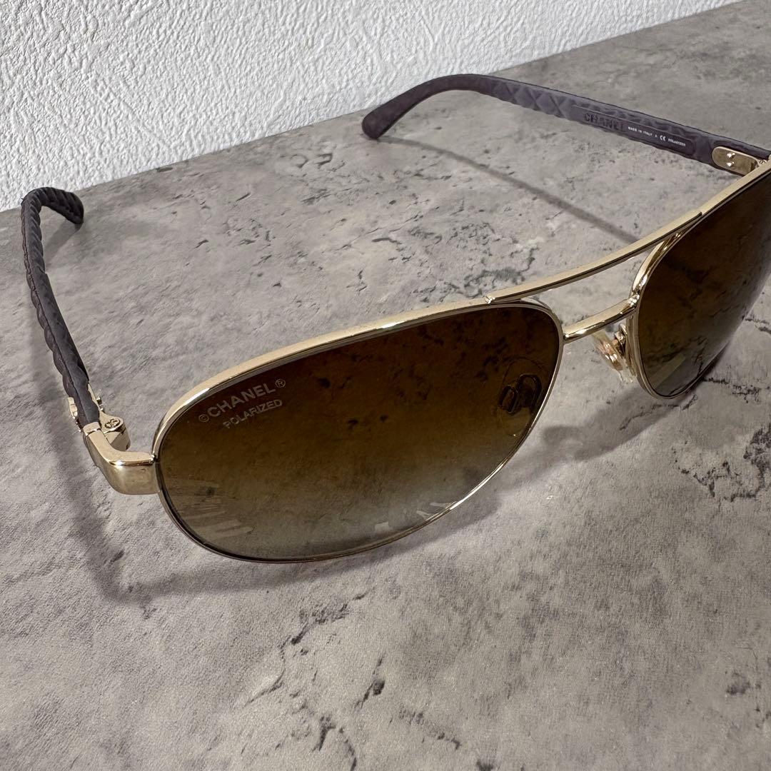 CHANEL ゴールドフレーム サングラス 試着のみ 箱付き