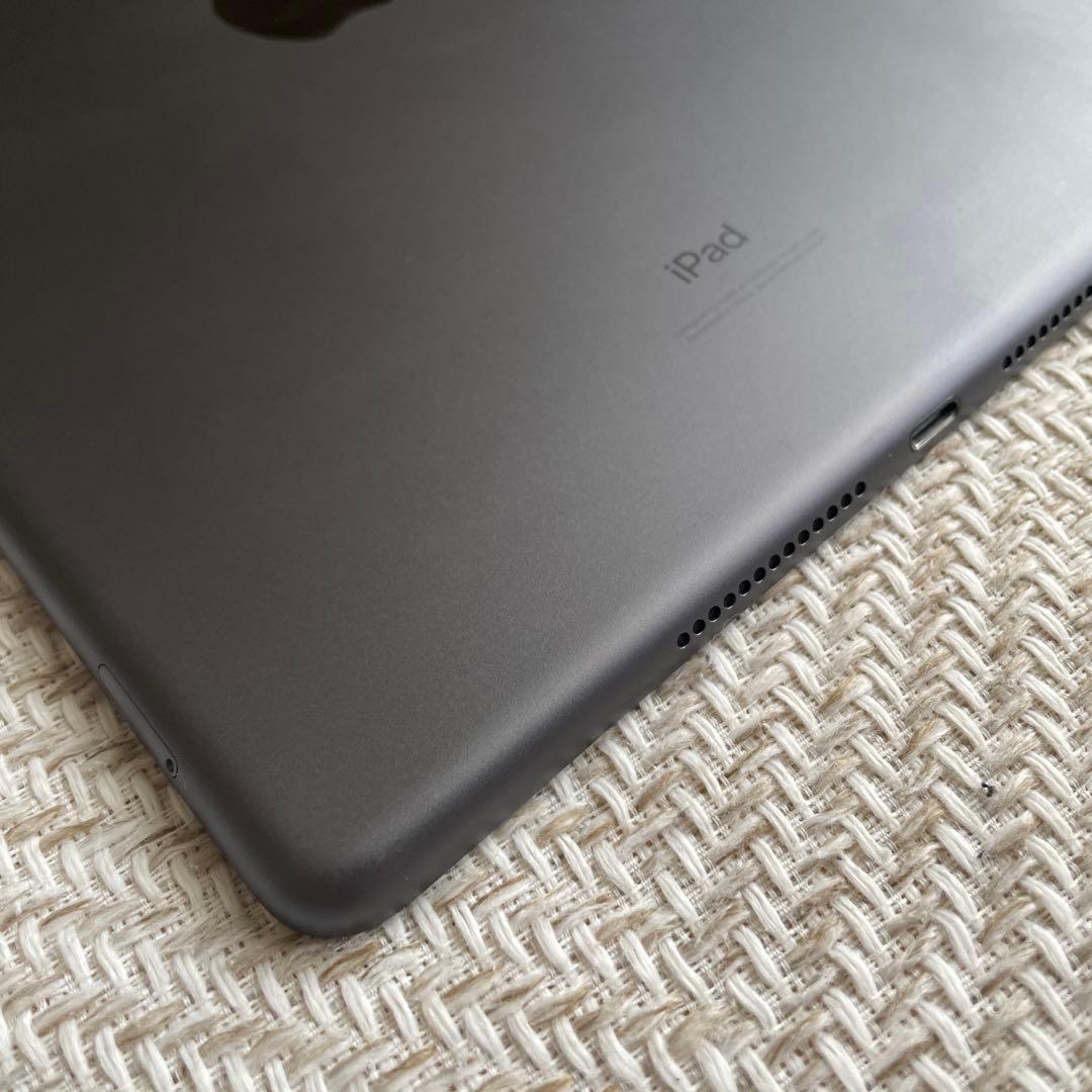 Apple iPad 第7世代 cellular 32GB スペースグレー