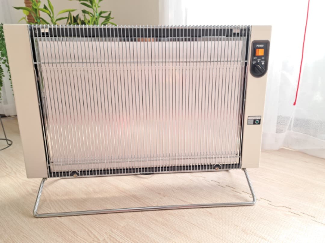 ニューセラミックヒーター　サンラメラ1200W型　取説付き