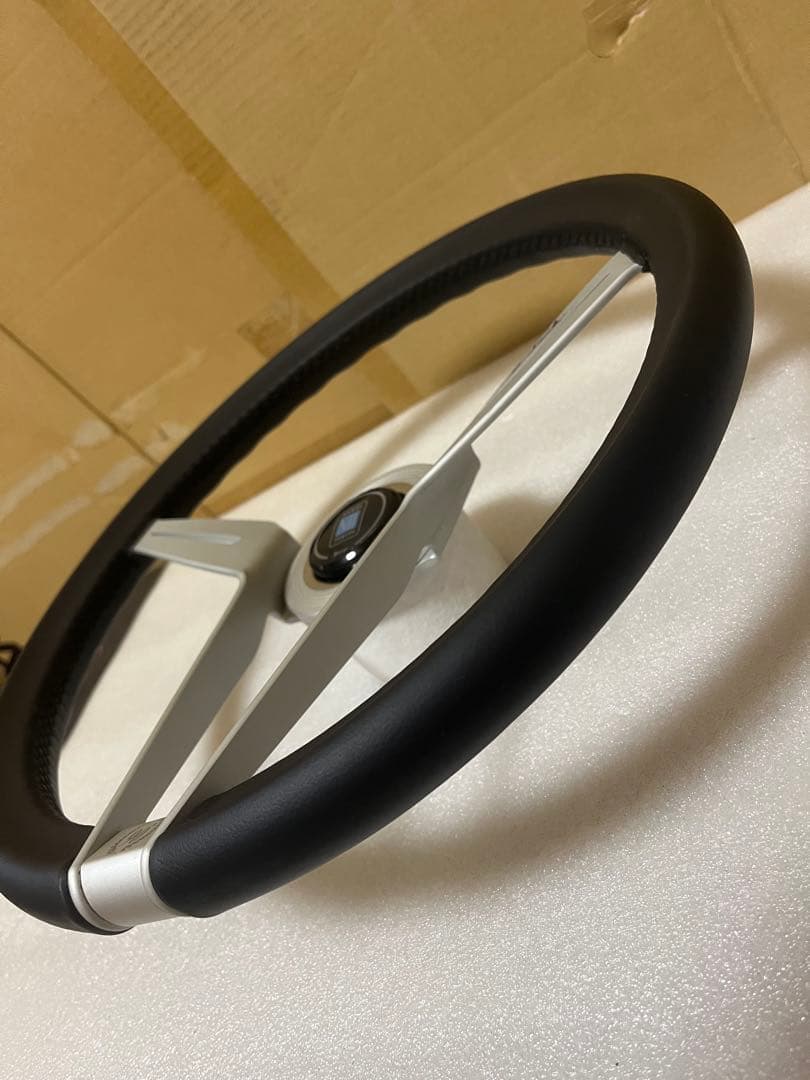 正規品　NARDI ナルディ　ノバンテシモ　クラシック　リング 限定品