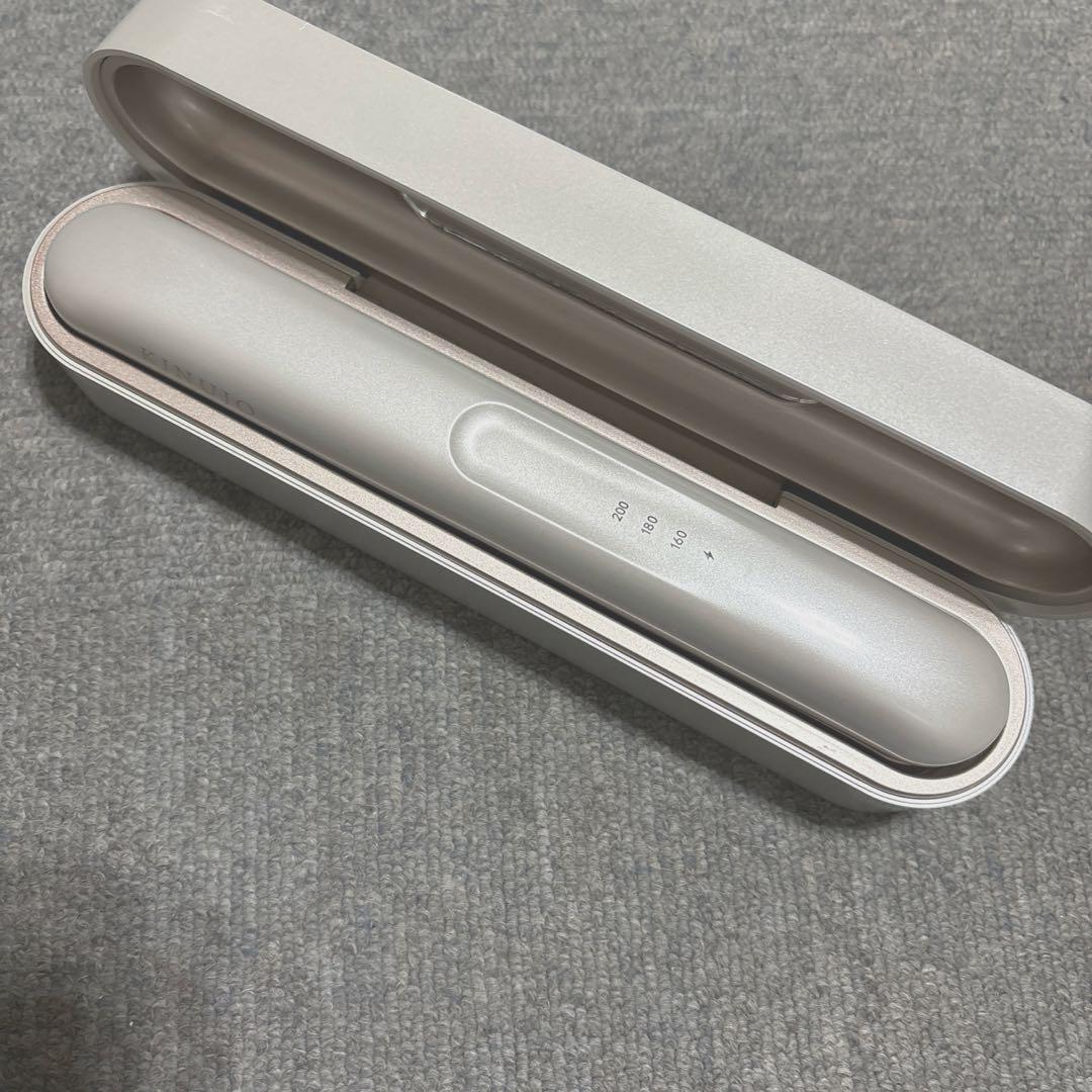 絹女 コードレスヘアアイロン