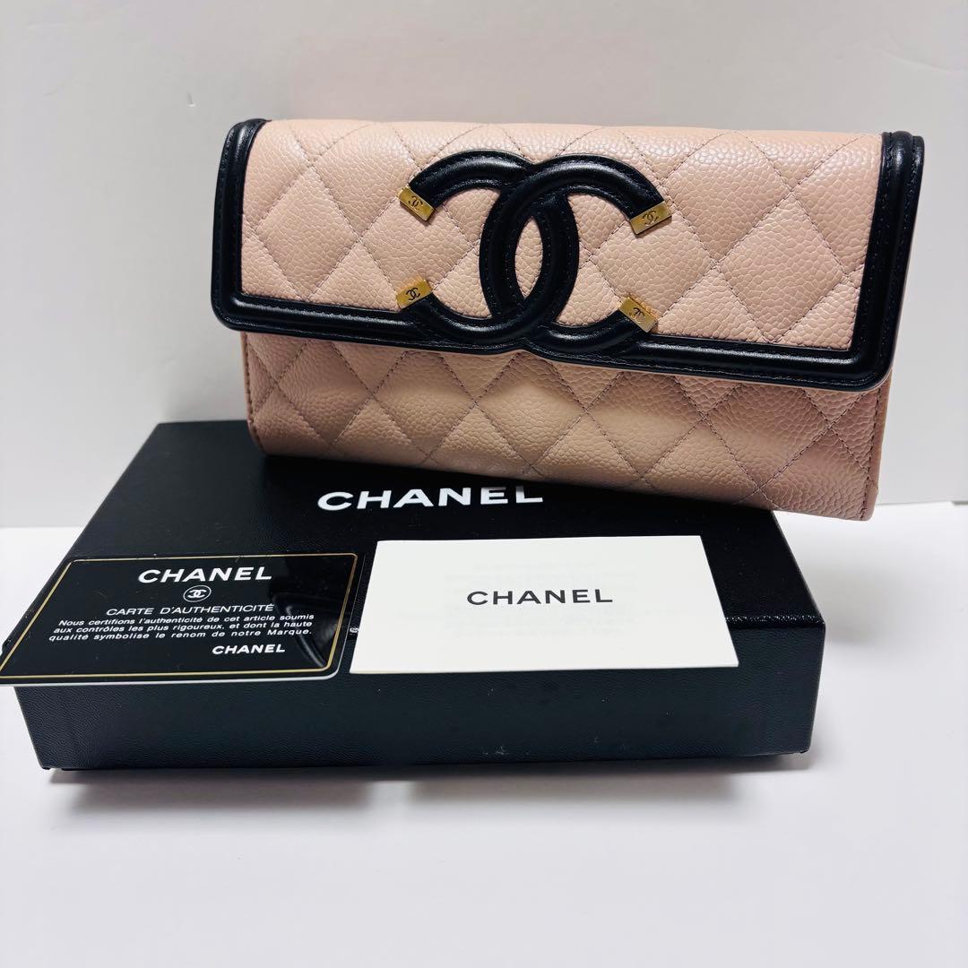 【美品】シャネルキャビアスキン　CCフィリグリー　長財布　カード・シールあり