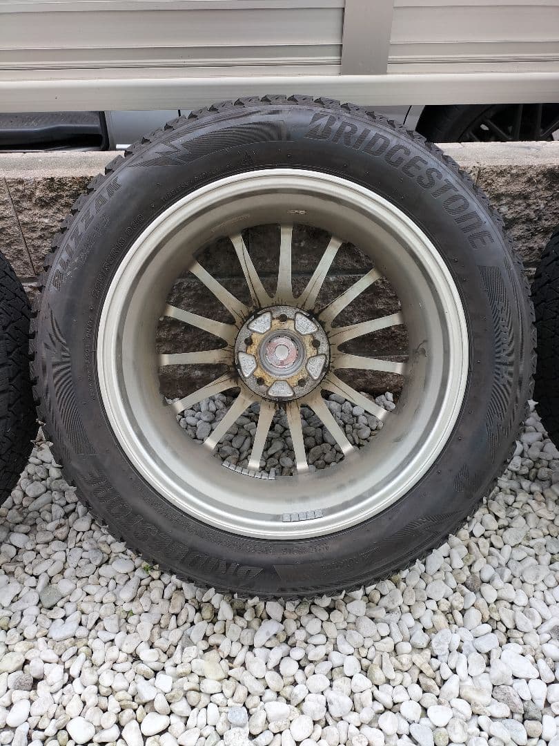 【送料無料】★225/55R18★スタッドレス★アルミホイール付★