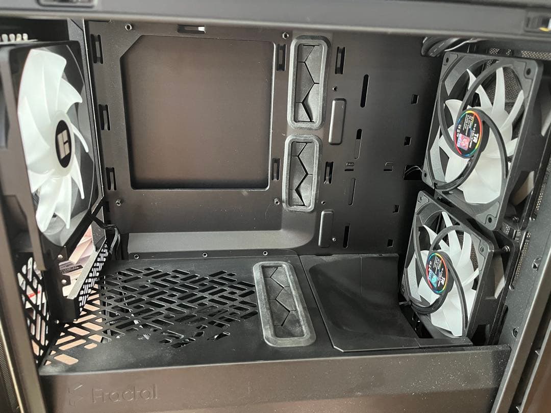 pcケース　ファン7個➕CPUクーラー付き