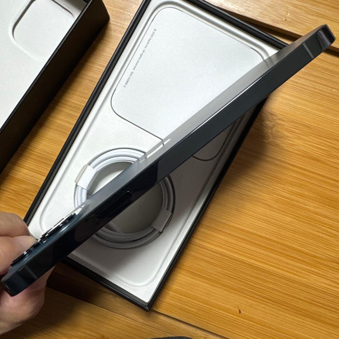 スマートフォン本体 iPhone12ProMax 512MB