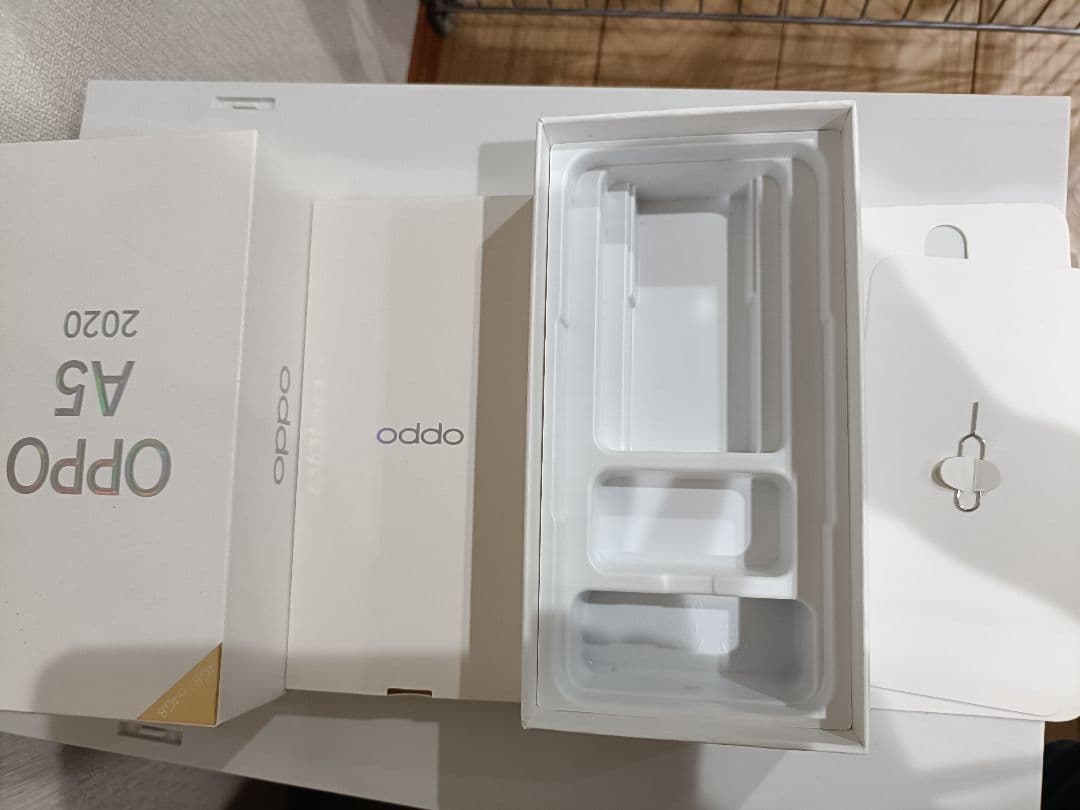 OPPO A5 2020 Rakuten スマートフォン
