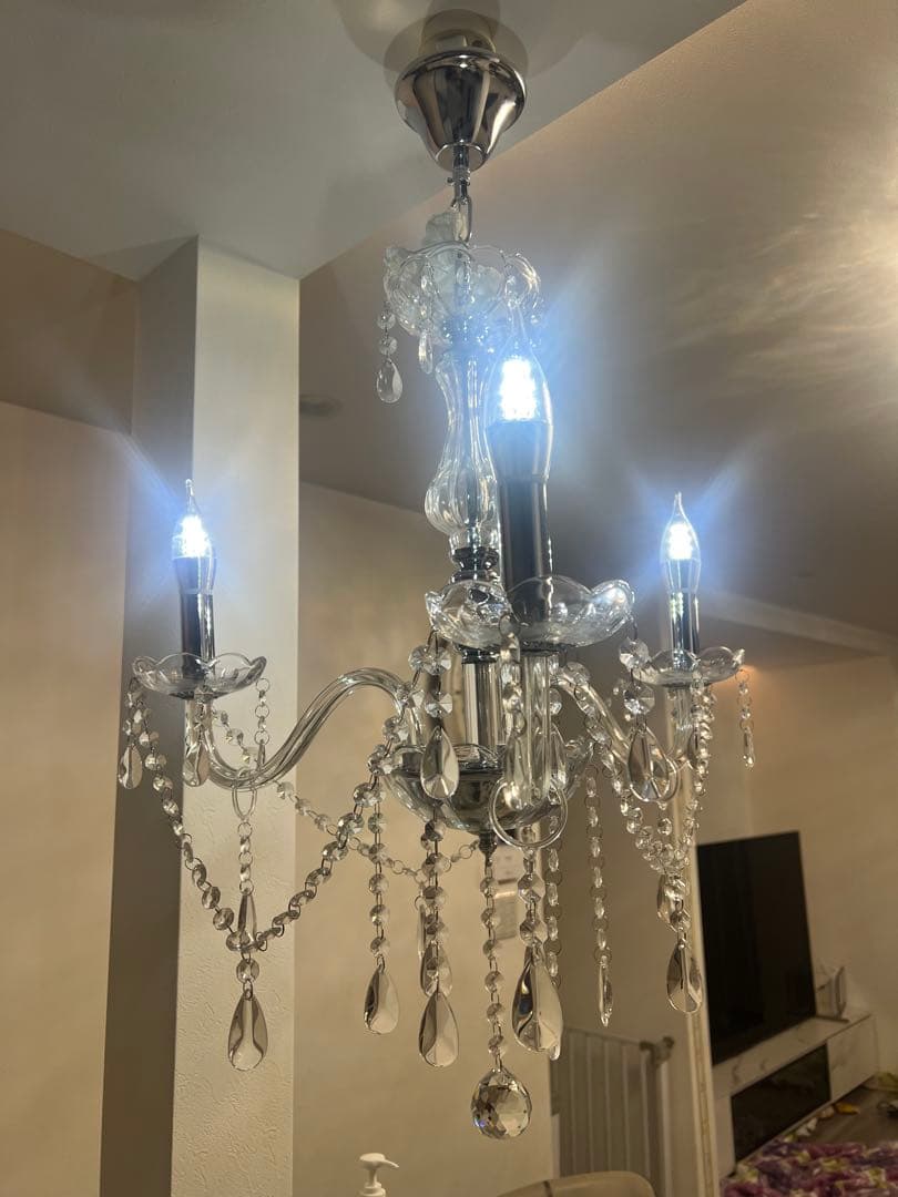 子*s様 LED電球付きクリスタルシャンデリア 3灯
